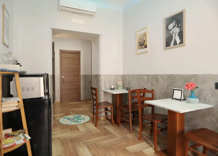 Authentic Neapolis In The Hearth Of The Center
